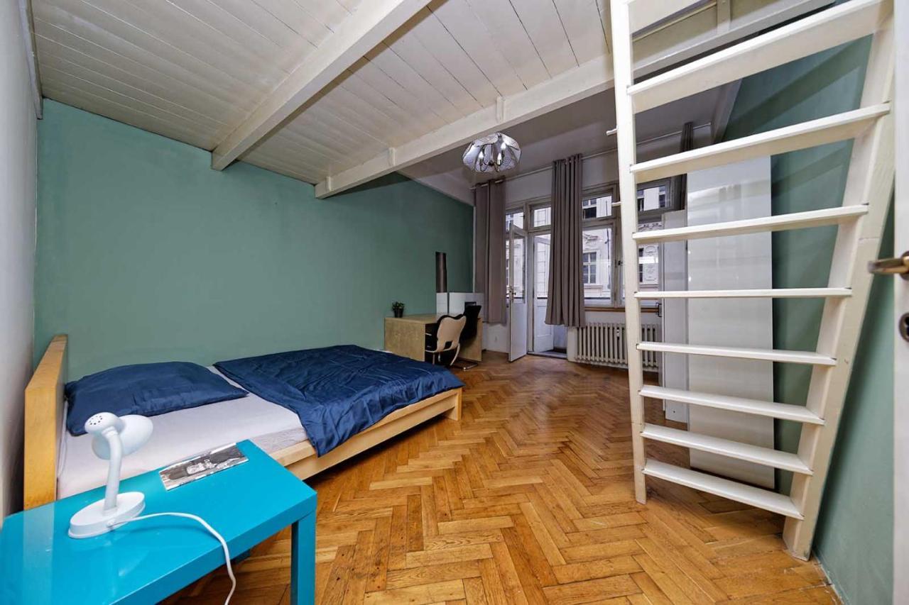 Apartments Vorsilska Prague Luaran gambar