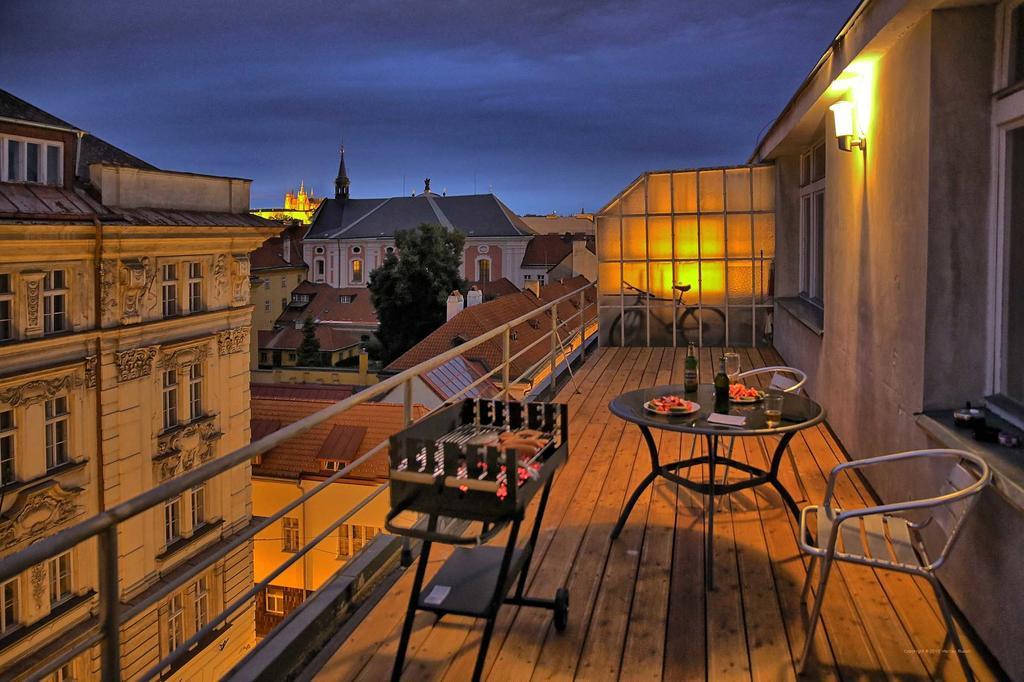 Apartments Vorsilska Prague Luaran gambar