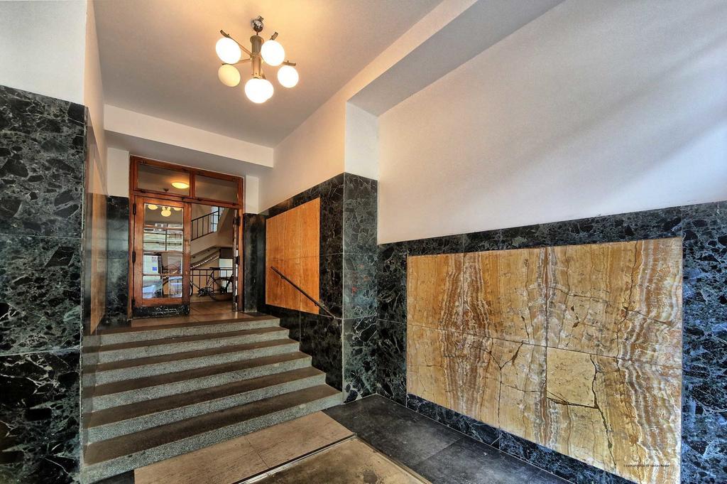 Apartments Vorsilska Prague Luaran gambar